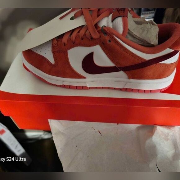 Valentine's Day Nike Dunks Size 5